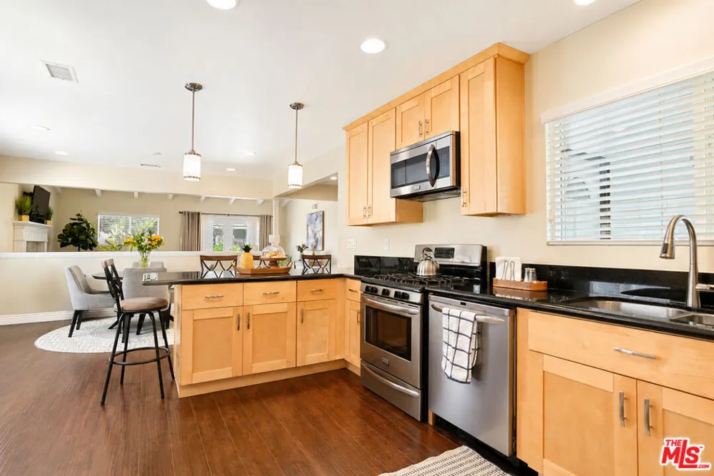 10501 Forbes Avenue Granada Hills, CA 91344