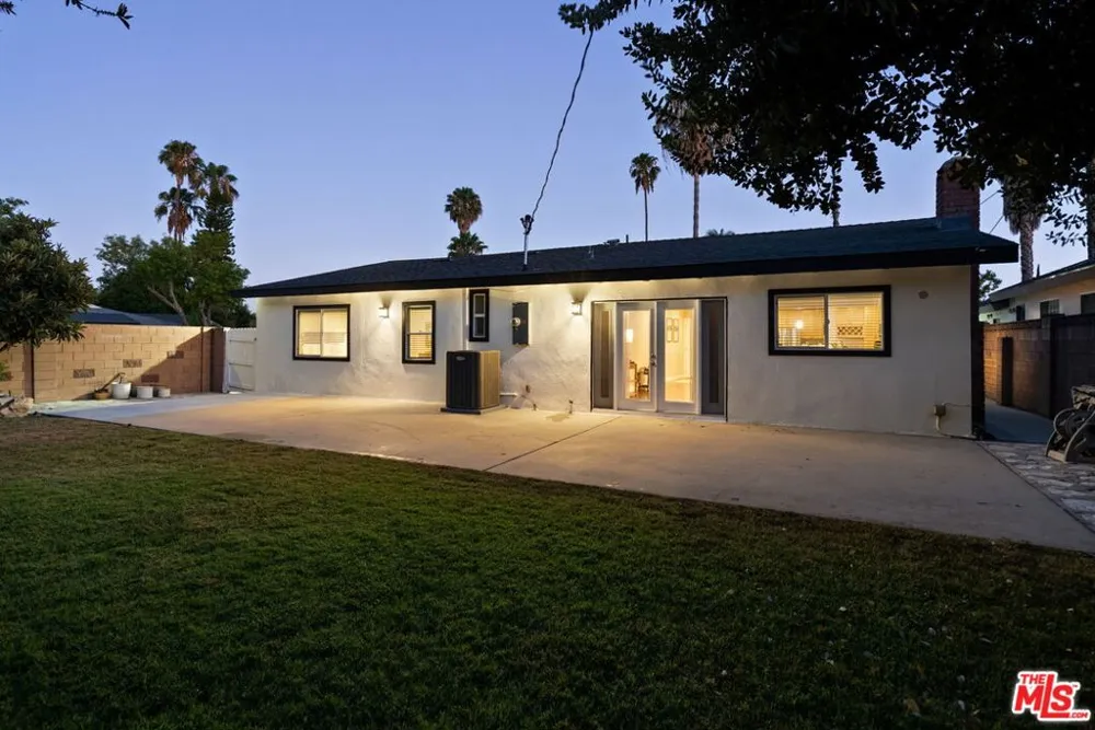 10501 Forbes Avenue Granada Hills, CA 91344