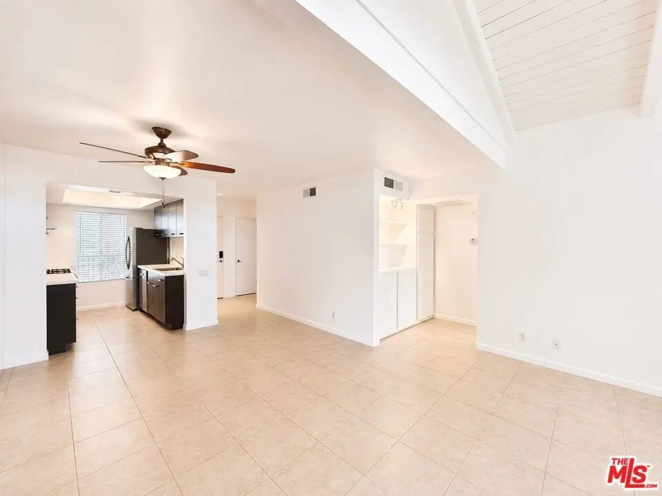 2170 S Palm Canyon Drive #28 Palm Springs, CA 92264