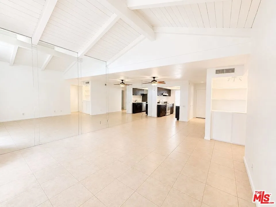 2170 S Palm Canyon Drive #28 Palm Springs, CA 92264
