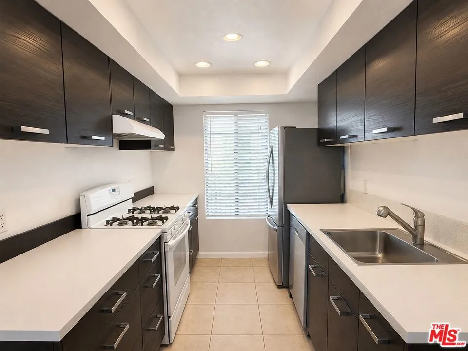 2170 S Palm Canyon Drive #28 Palm Springs, CA 92264