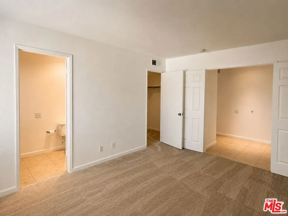 2170 S Palm Canyon Drive #28 Palm Springs, CA 92264