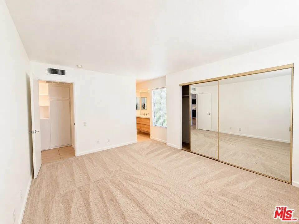 2170 S Palm Canyon Drive #28 Palm Springs, CA 92264