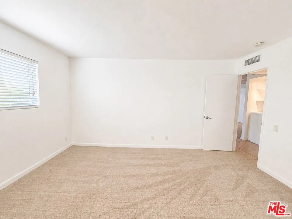 2170 S Palm Canyon Drive #28 Palm Springs, CA 92264