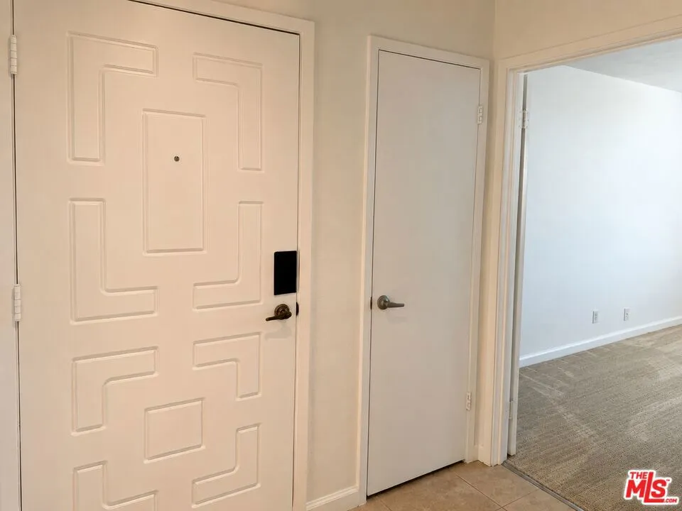 2170 S Palm Canyon Drive #28 Palm Springs, CA 92264