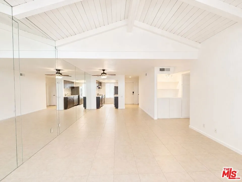 2170 S Palm Canyon Drive #28 Palm Springs, CA 92264