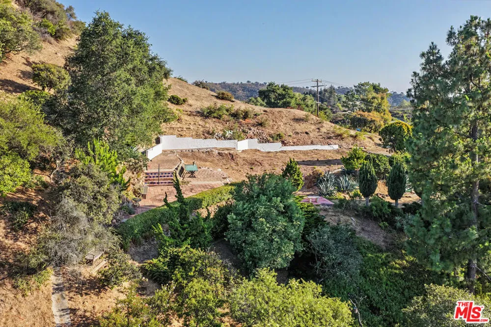 2188 Tuna Canyon Road Topanga, CA 90290