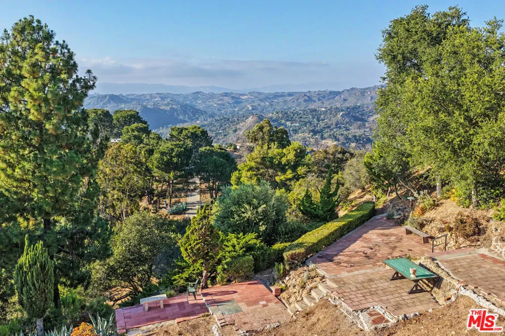 2188 Tuna Canyon Road Topanga, CA 90290