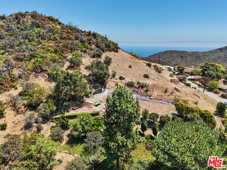 2188 Tuna Canyon Road Topanga, CA 90290