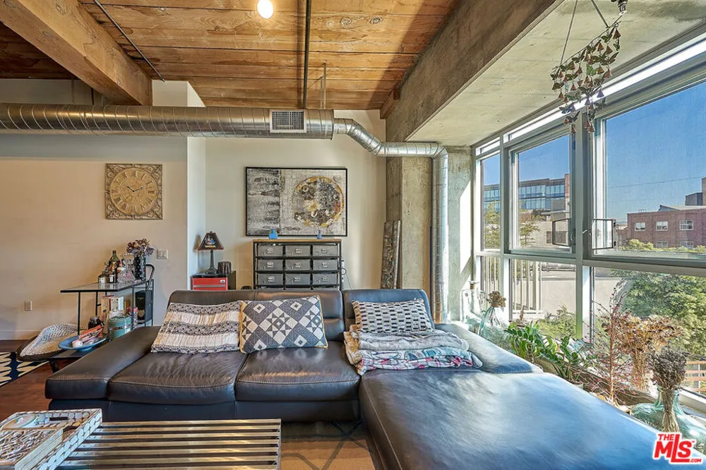 530 S Hewitt Street #326 Los Angeles, CA 90013