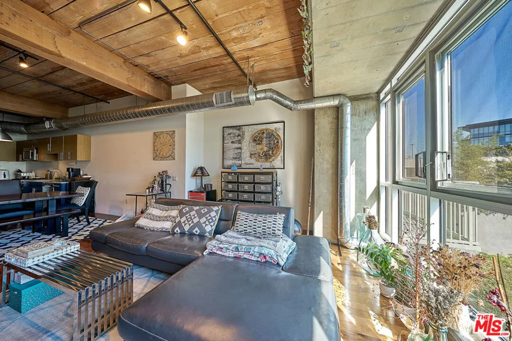 530 S Hewitt Street #326 Los Angeles, CA 90013