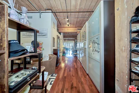 530 S Hewitt Street #326