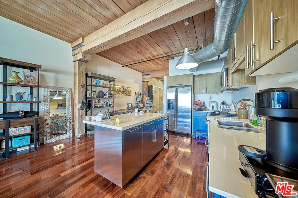 530 S Hewitt Street #326 Los Angeles, CA 90013