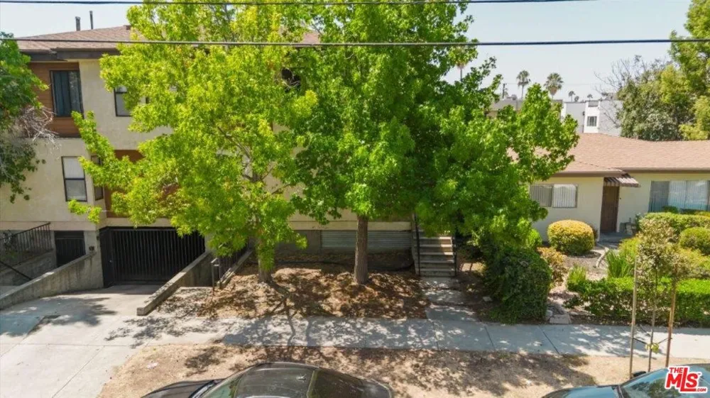 914 E Elk Avenue #3 Glendale, CA 91205