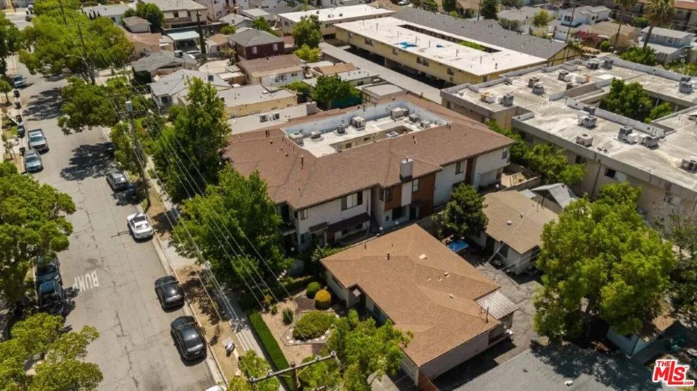 914 E Elk Avenue #3 Glendale, CA 91205