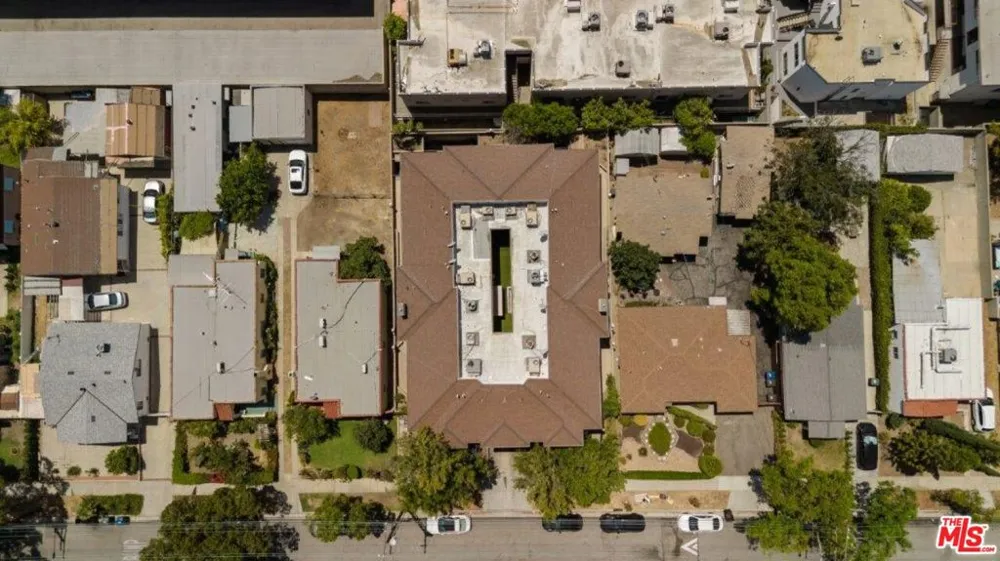 914 E Elk Avenue #3 Glendale, CA 91205