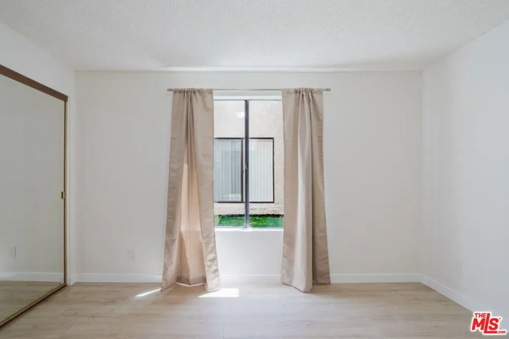 914 E Elk Avenue #3 Glendale, CA 91205