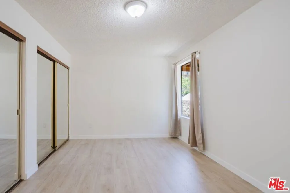 914 E Elk Avenue #3 Glendale, CA 91205
