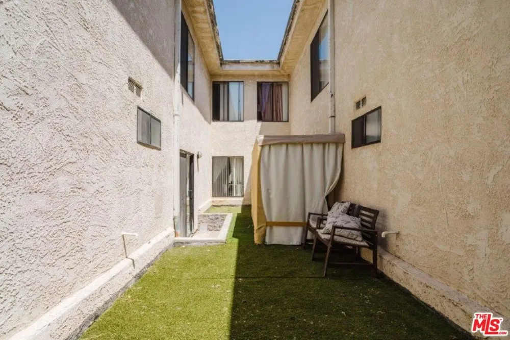 914 E Elk Avenue #3 Glendale, CA 91205