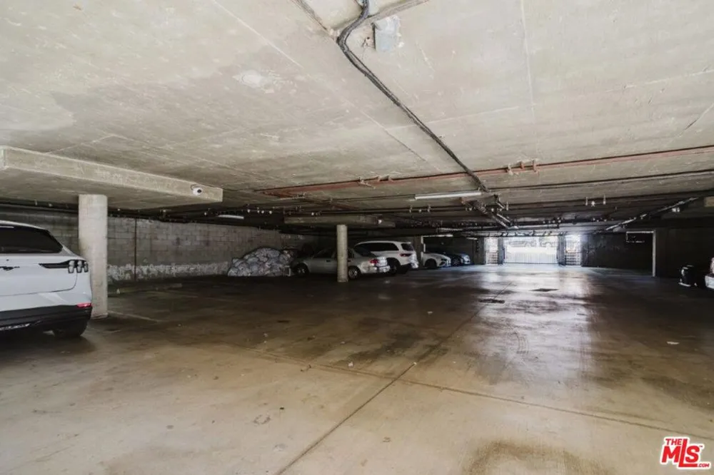 914 E Elk Avenue #3 Glendale, CA 91205