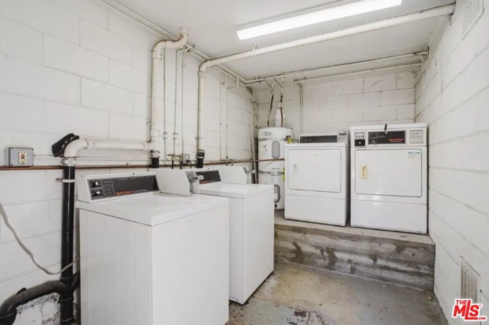 914 E Elk Avenue #3 Glendale, CA 91205