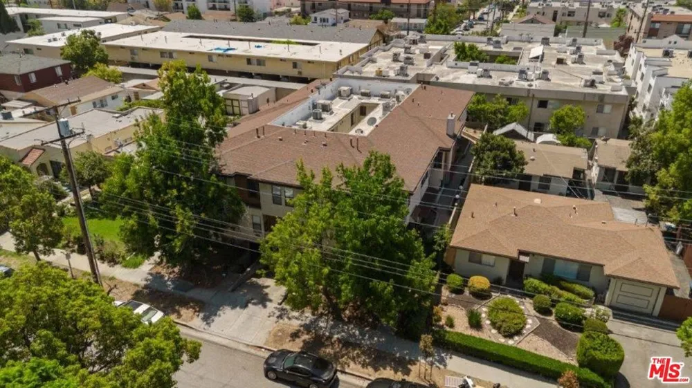 914 E Elk Avenue #3 Glendale, CA 91205