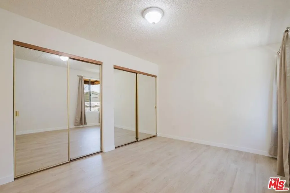 914 E Elk Avenue #3 Glendale, CA 91205