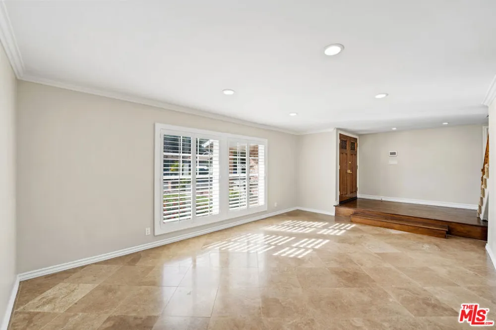 29403 Trailway Lane Agoura Hills, CA 91301