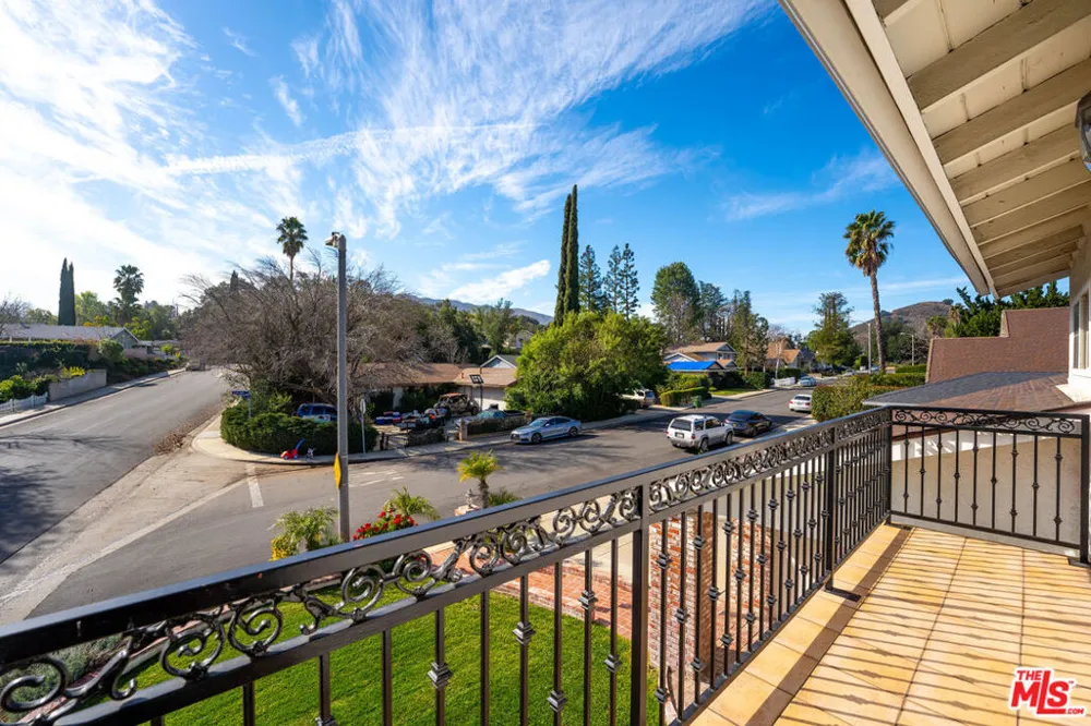 29403 Trailway Lane Agoura Hills, CA 91301