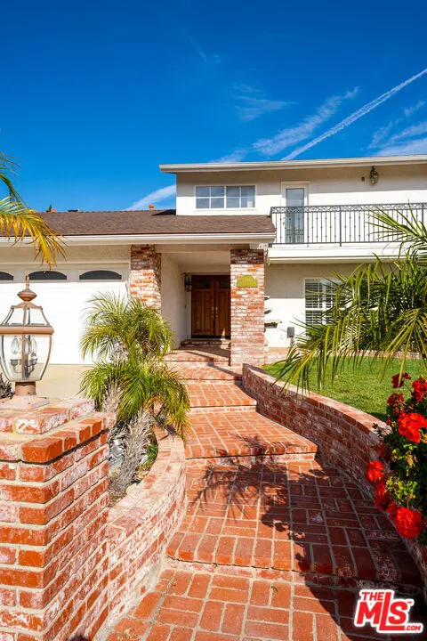 29403 Trailway Lane Agoura Hills, CA 91301