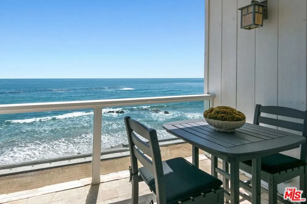 11874 Beach Club Way Malibu, CA 90265