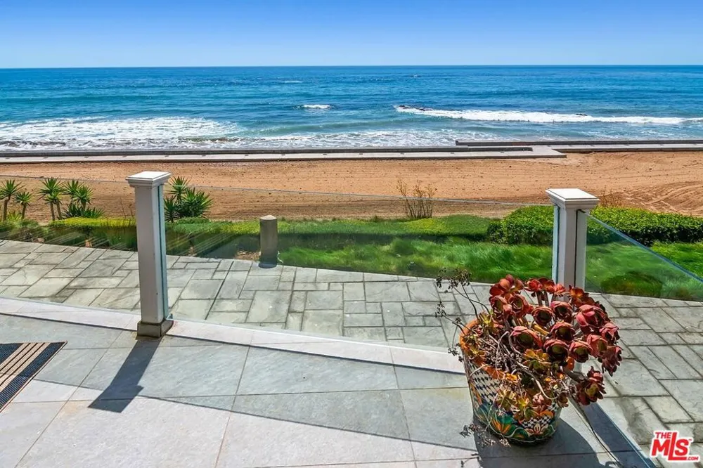 11874 Beach Club Way Malibu, CA 90265