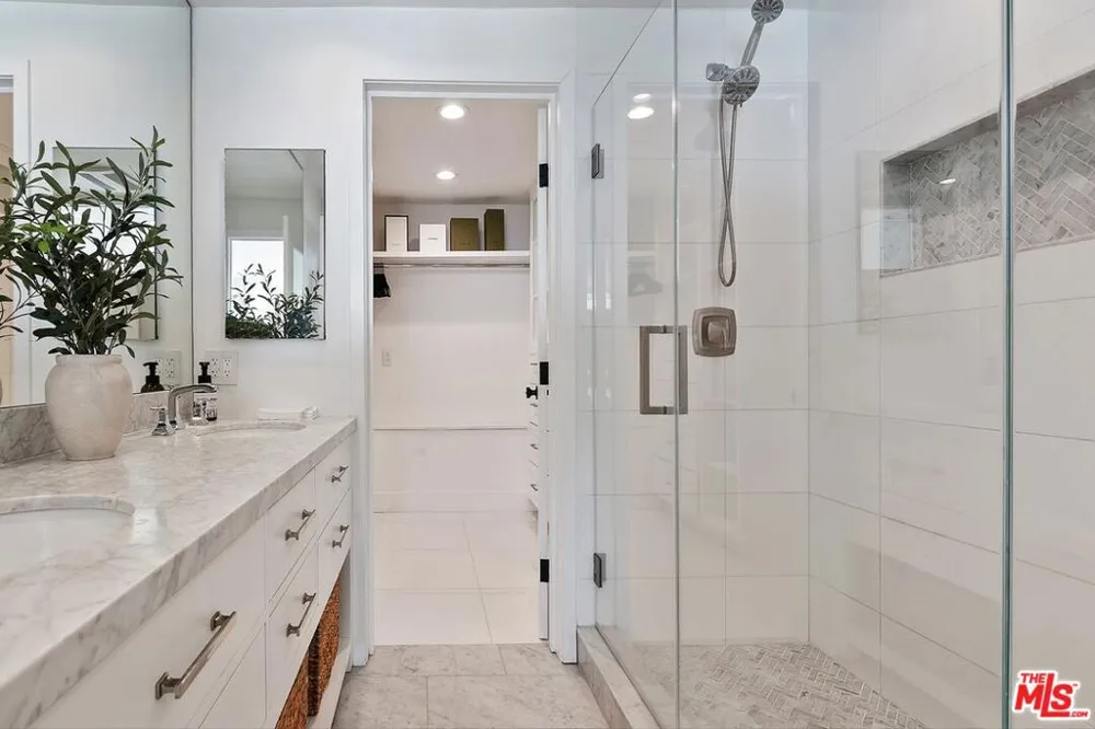 11874 Beach Club Way Malibu, CA 90265