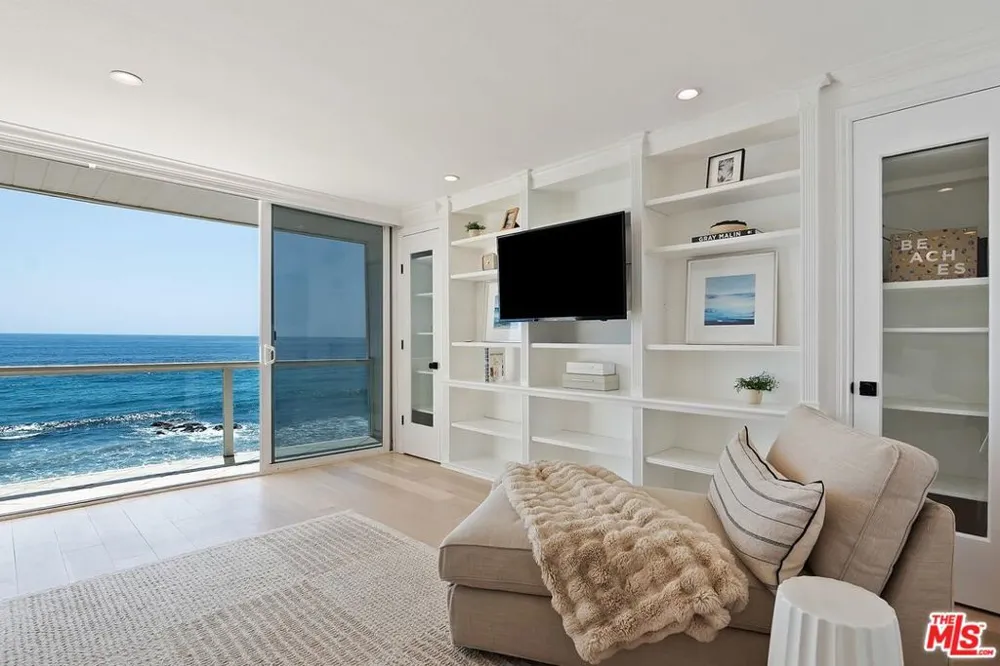 11874 Beach Club Way Malibu, CA 90265