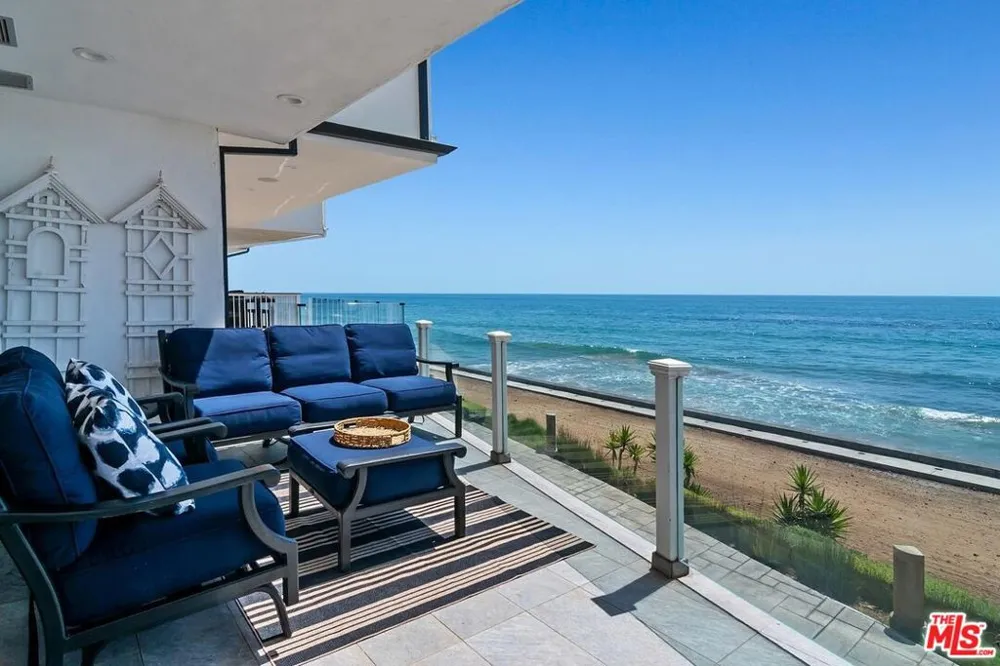 11874 Beach Club Way Malibu, CA 90265