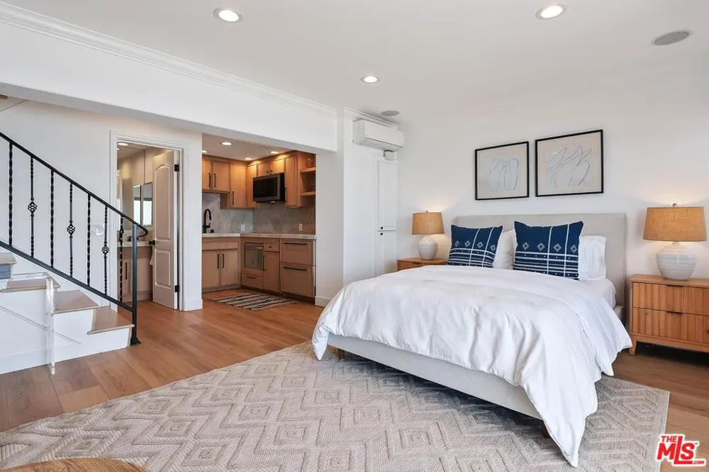 11874 Beach Club Way Malibu, CA 90265