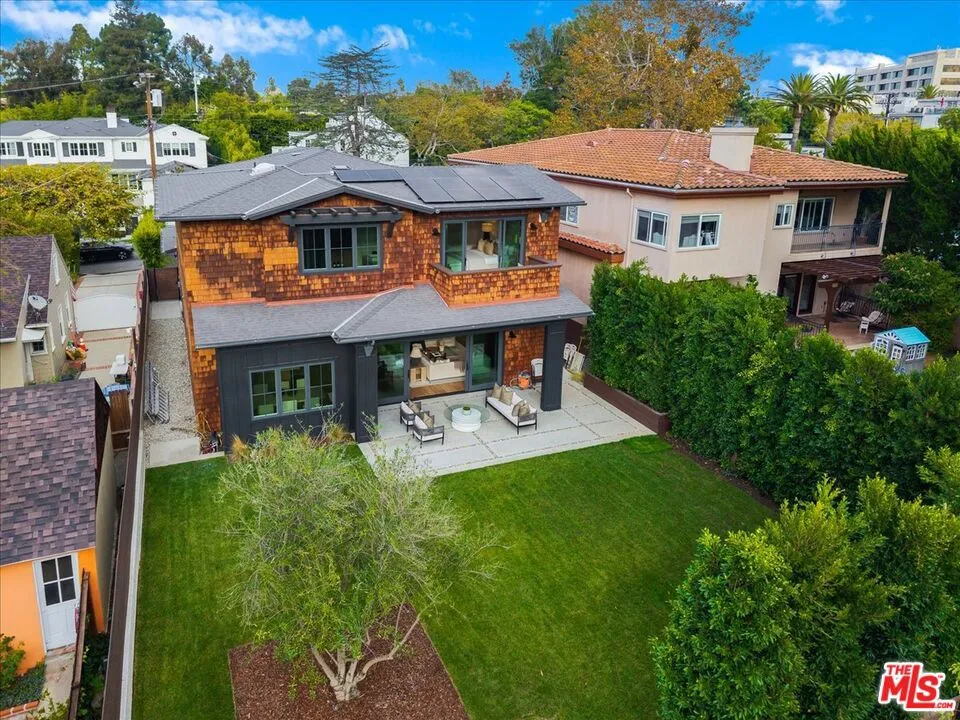 541 S Westgate Avenue Los Angeles, CA 90049