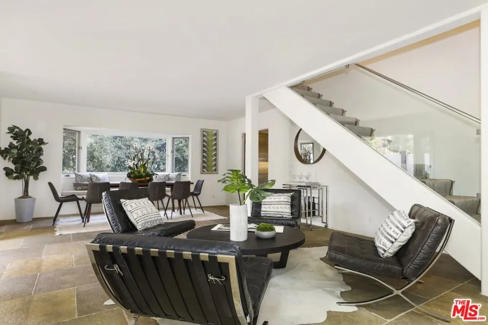 2154 Sunset Crest Drive Los Angeles, CA 90046