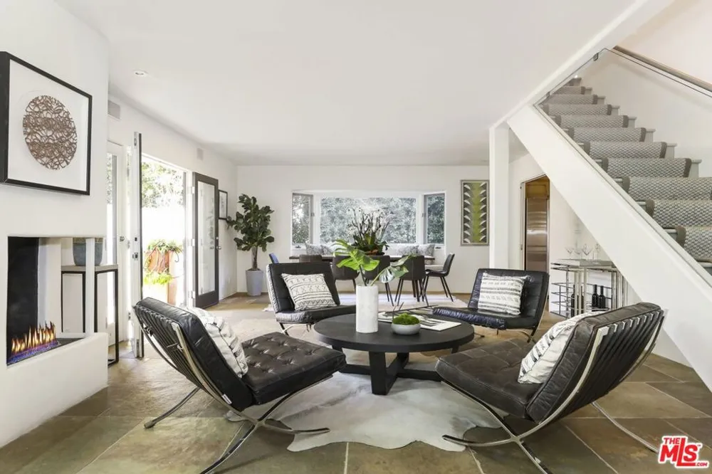2154 Sunset Crest Drive Los Angeles, CA 90046