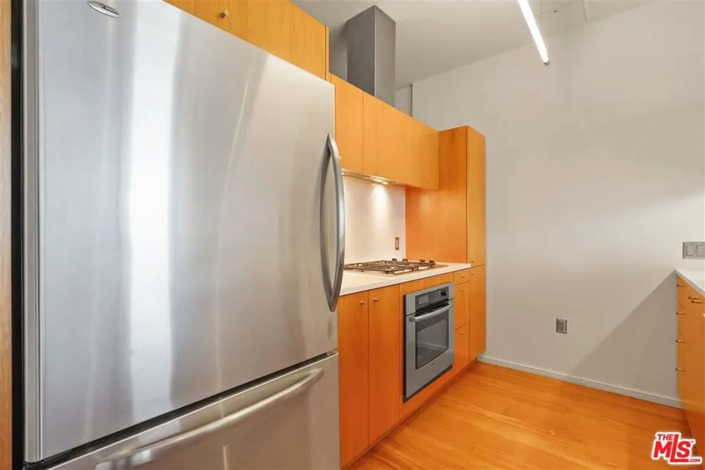 1155 S Grand Avenue #516 Los Angeles, CA 90015
