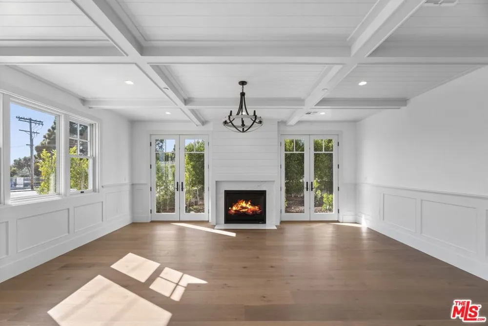 566 Ida Street Pacific Palisades, CA 90272