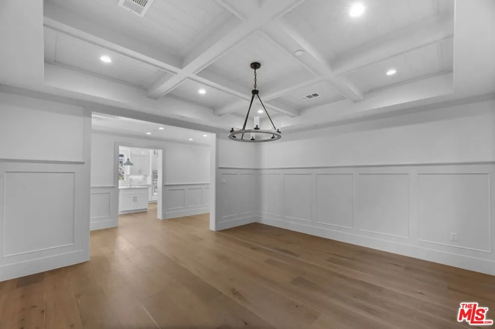 566 Ida Street Pacific Palisades, CA 90272