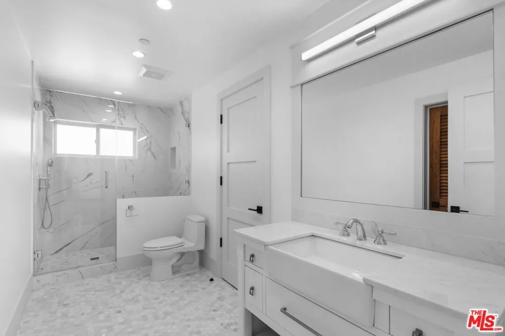 566 Ida Street Pacific Palisades, CA 90272