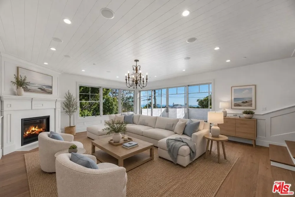 566 Ida Street Pacific Palisades, CA 90272