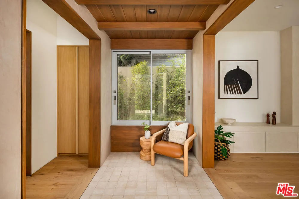 2132 Walnut Avenue Venice, CA 90291