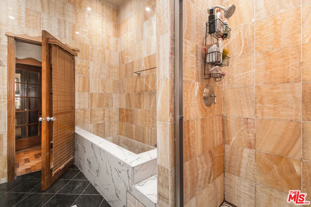 2430 Coldwater Canyon Drive Beverly Hills, CA 90210