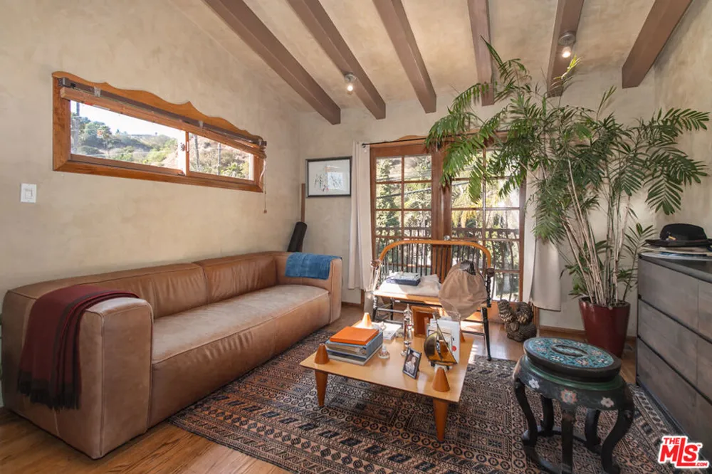 2430 Coldwater Canyon Drive Beverly Hills, CA 90210