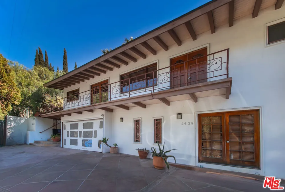 2430 Coldwater Canyon Drive Beverly Hills, CA 90210
