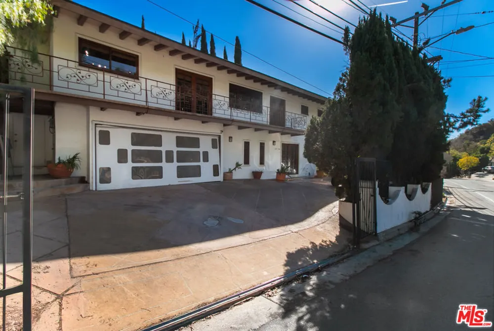 2430 Coldwater Canyon Drive Beverly Hills, CA 90210