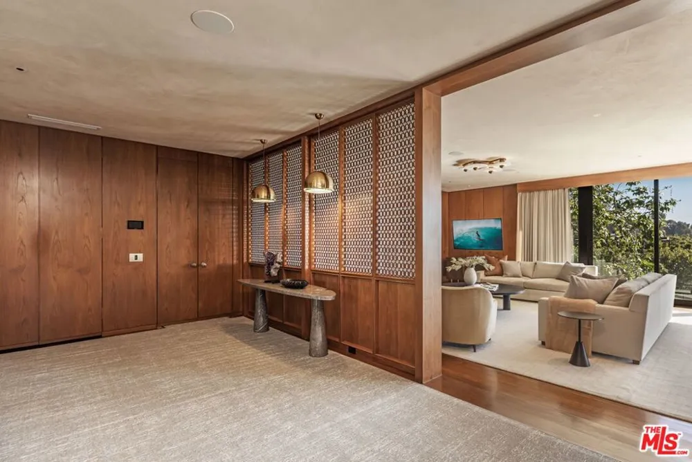 400 Toyopa Drive Pacific Palisades, CA 90272